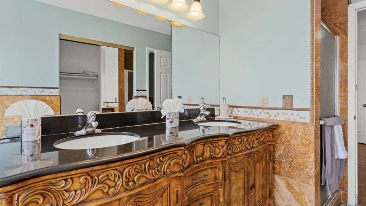 Photo of Bathroom in Summerlin