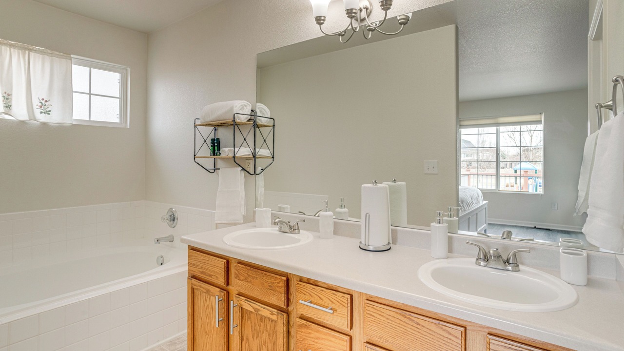 Photo of Bathroom in Sterling Hills