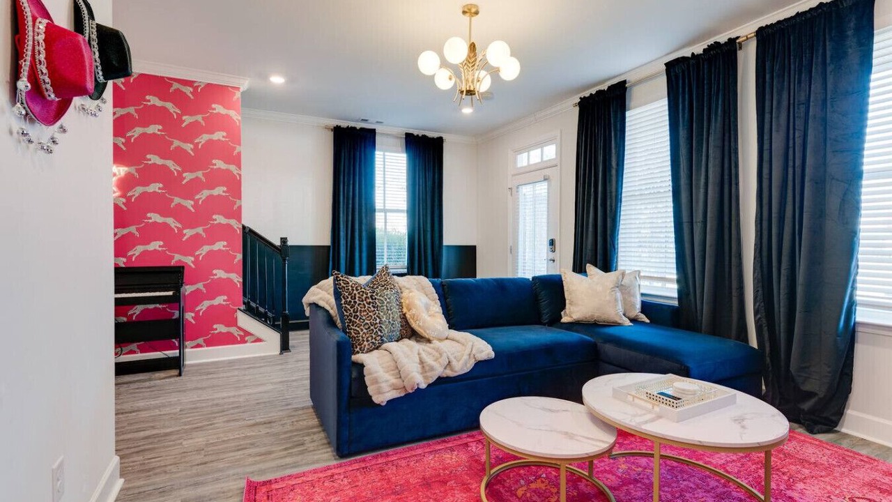 Photo of Livingroom in The Nations