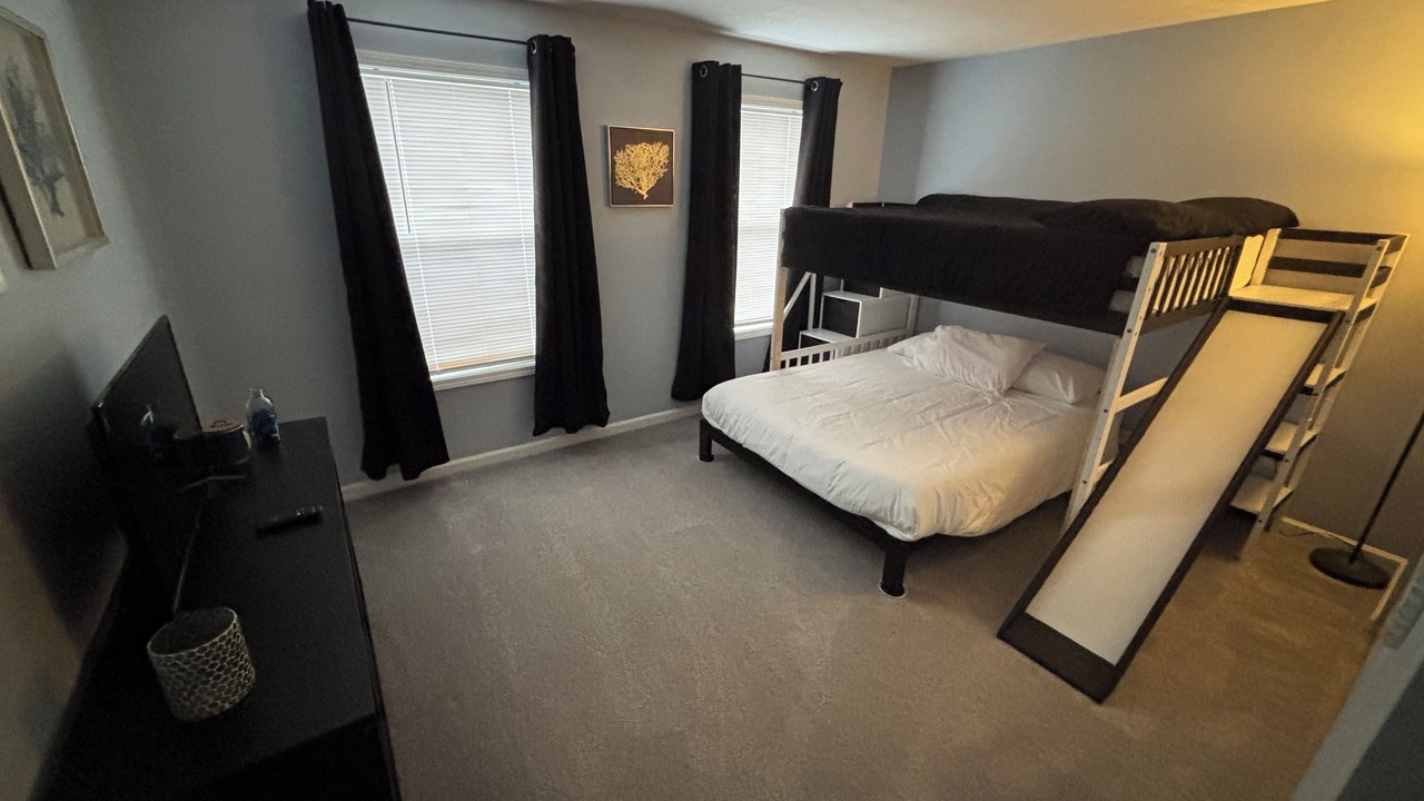 Photo of Bedroom in Noblesville
