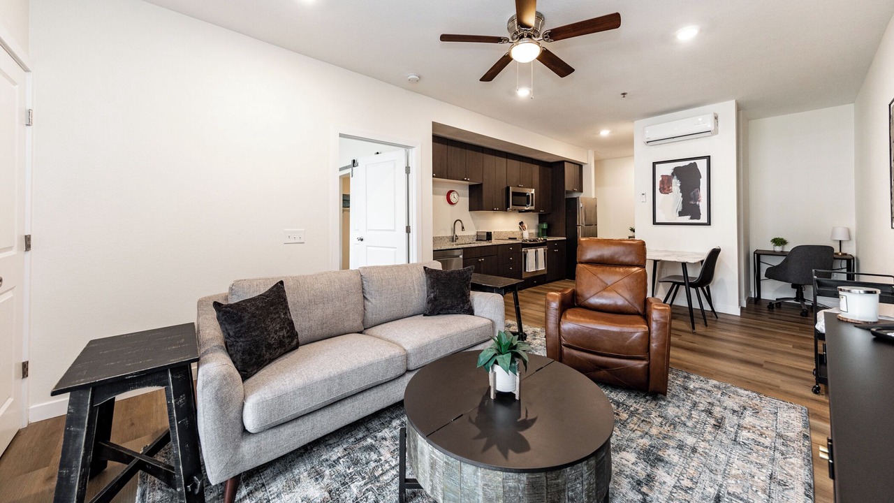 Photo of Livingroom in Mountain Shadows