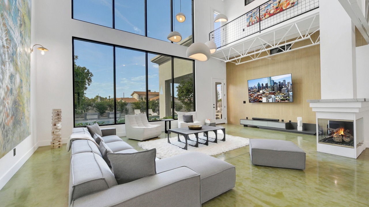 Photo of Livingroom in Canyon Gate