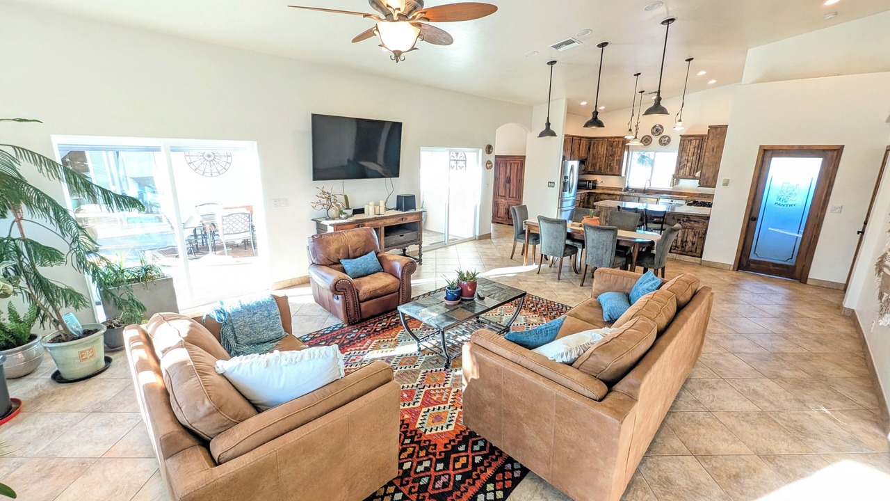 Photo of Livingroom in Cochise