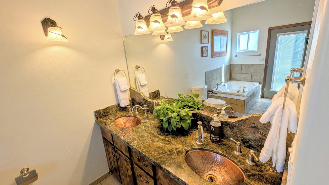 Photo of Bathroom in Cochise