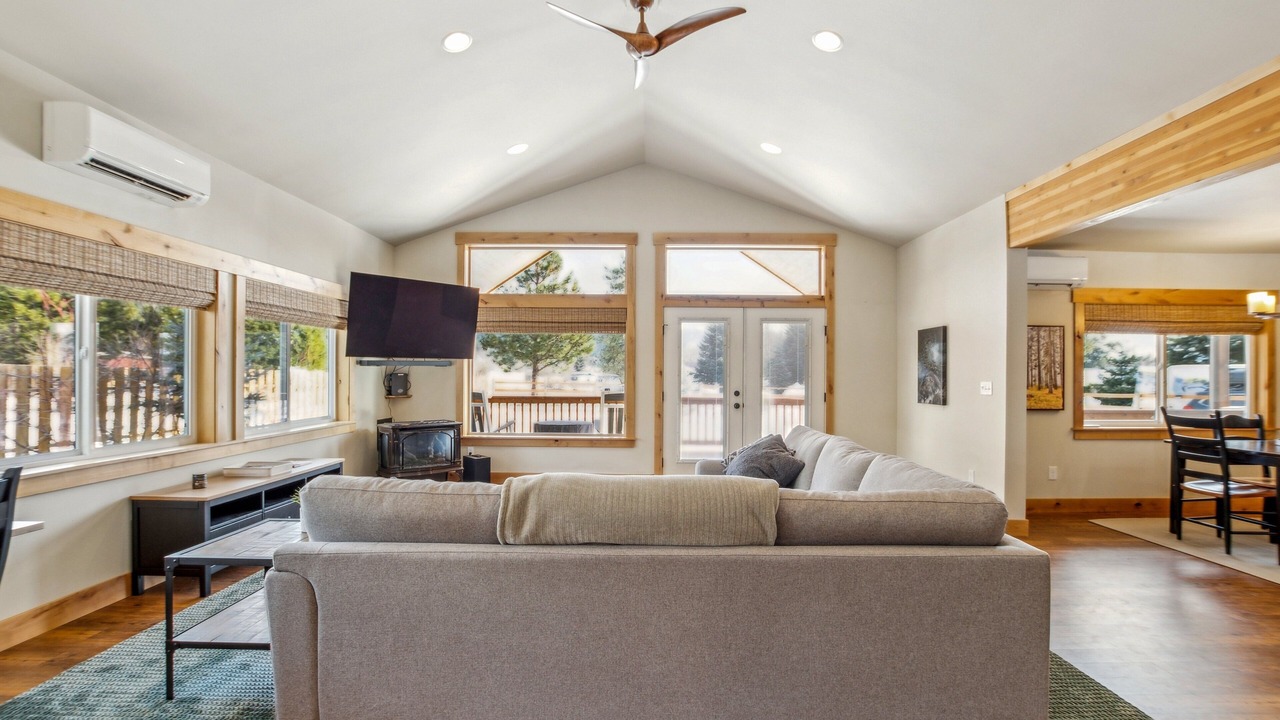 Photo of Bedroom in Ronald