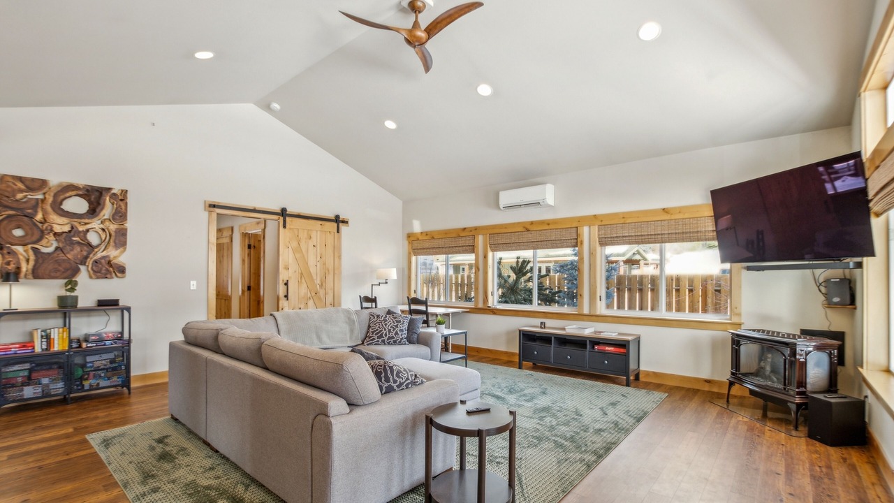 Photo of Bedroom in Ronald