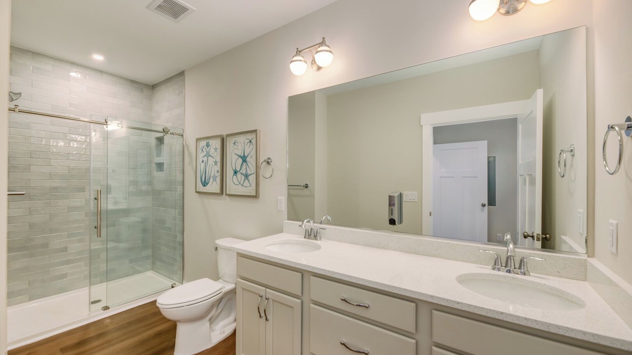 Photo of Bathroom in Bermuda Bay
