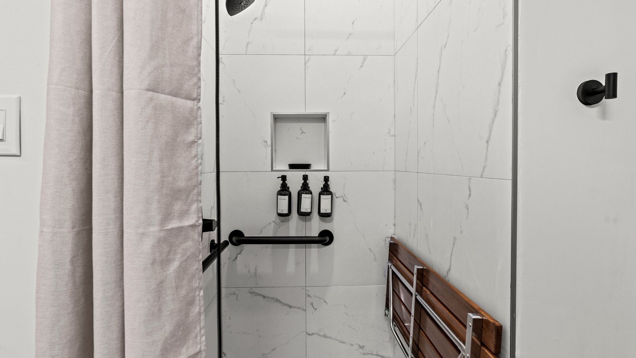 Photo of Bathroom in Old City