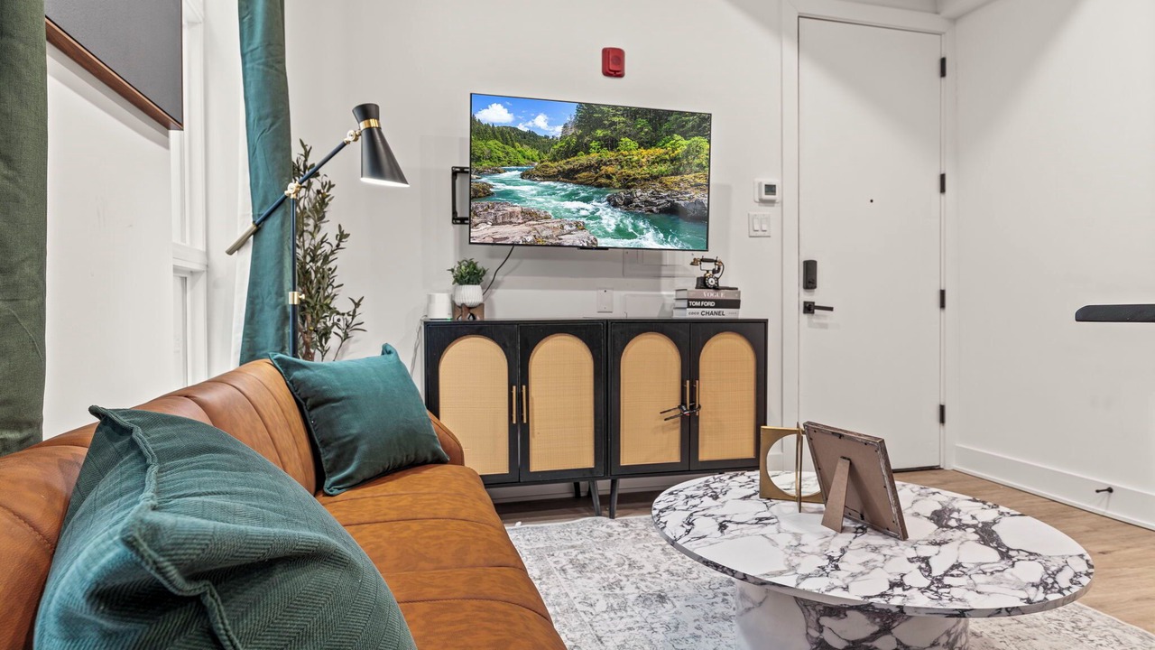 Photo of Livingroom in Center City