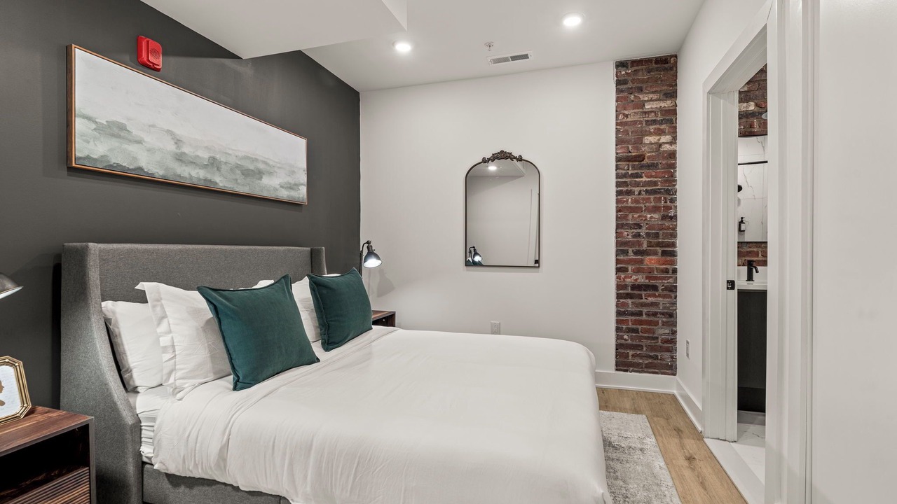 Photo of Bedroom in Center City