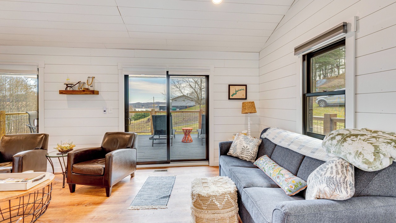 Photo of Livingroom in Somerdale