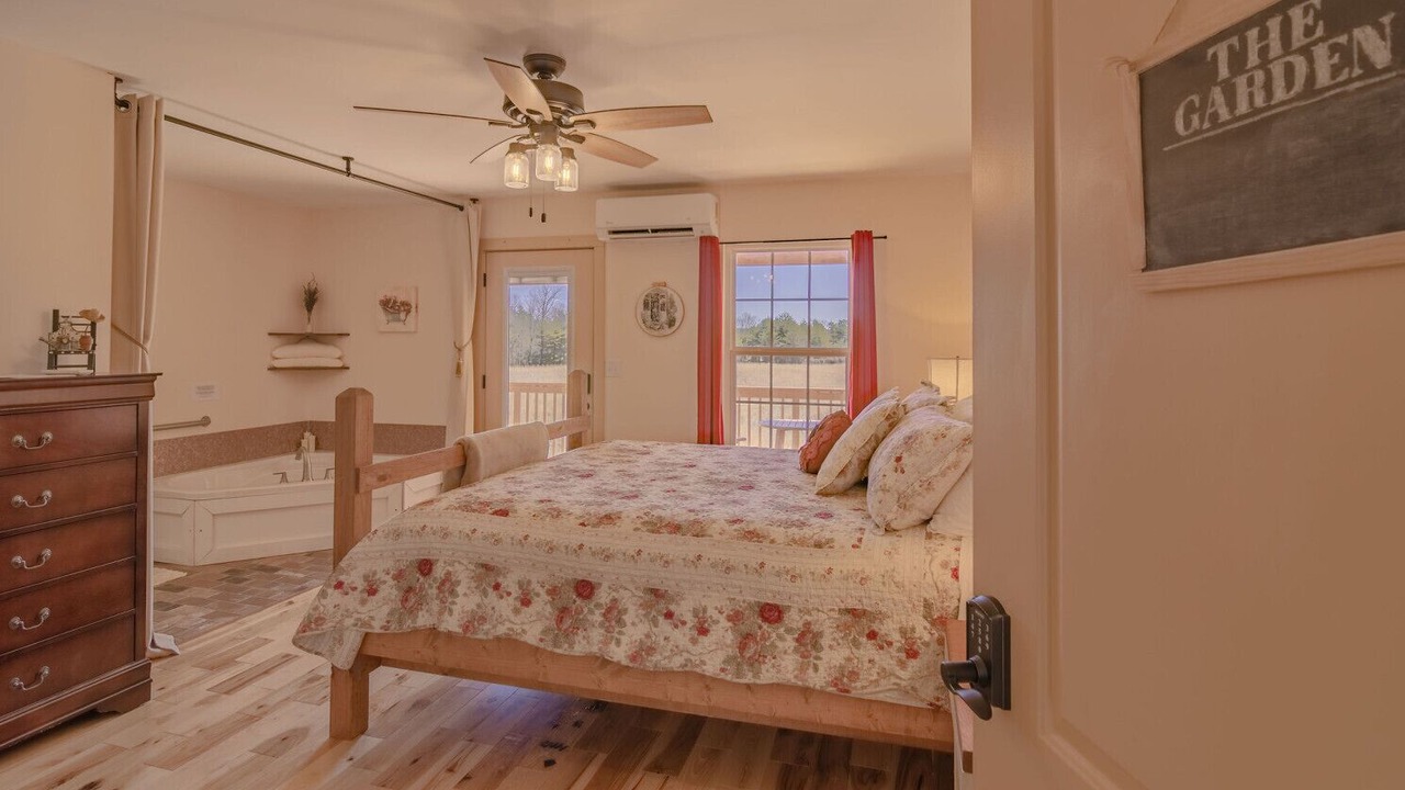 Photo of Bedroom in Whitley City