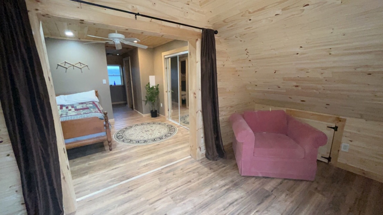 Photo of Bedroom in Crown Point
