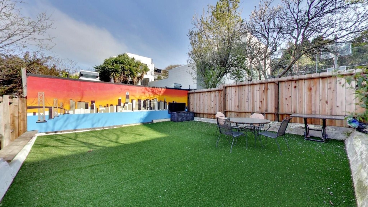 Photo of Outdoor in Eureka Valley