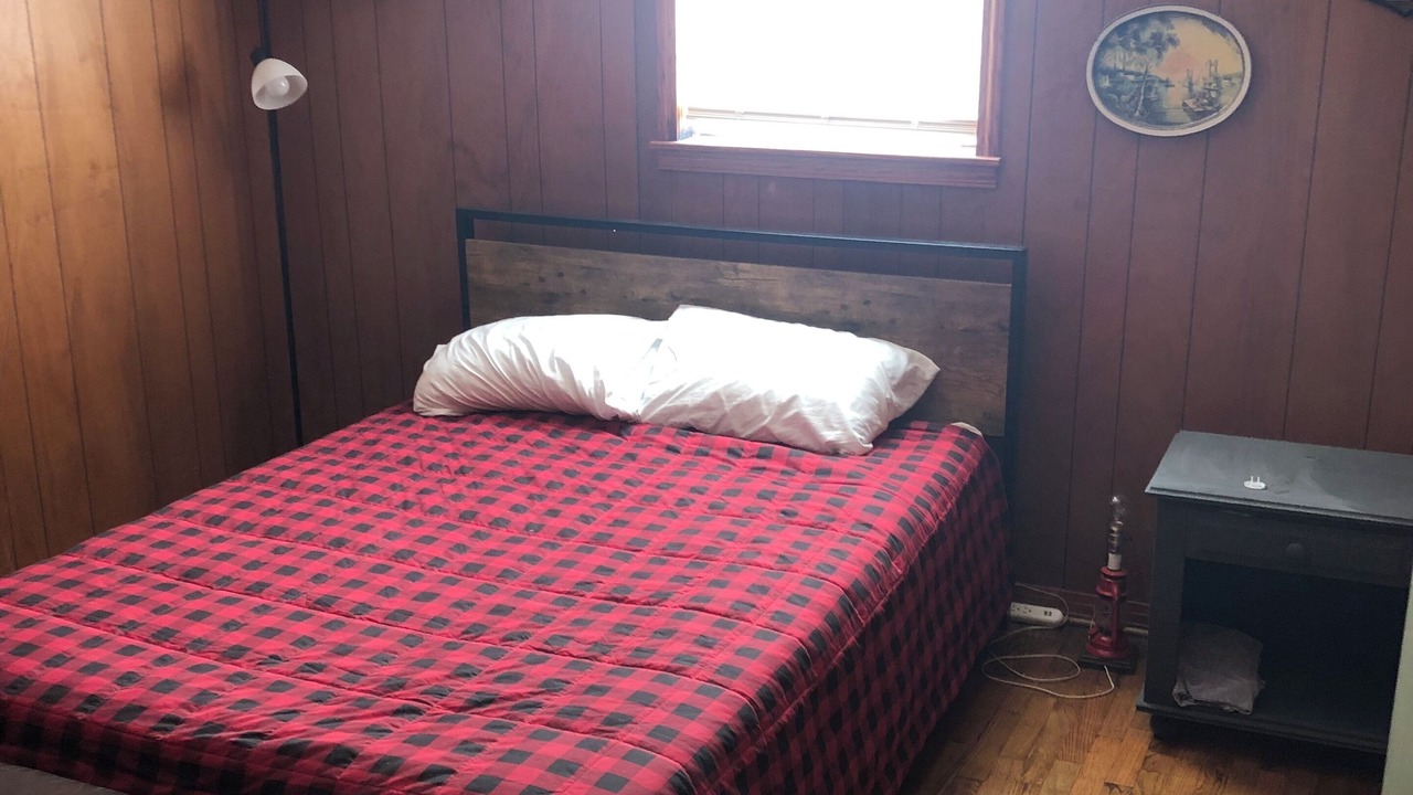 Photo of Bedroom in Hornbeak