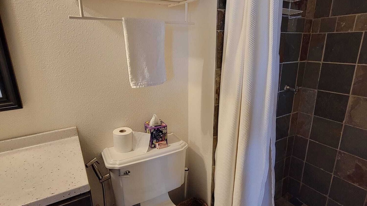 Photo of Bathroom in Glenwood Grove - North Iris