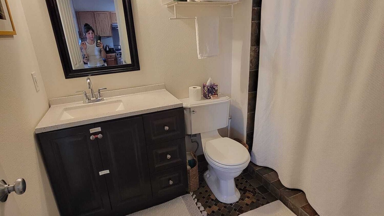 Photo of Bathroom in Glenwood Grove - North Iris
