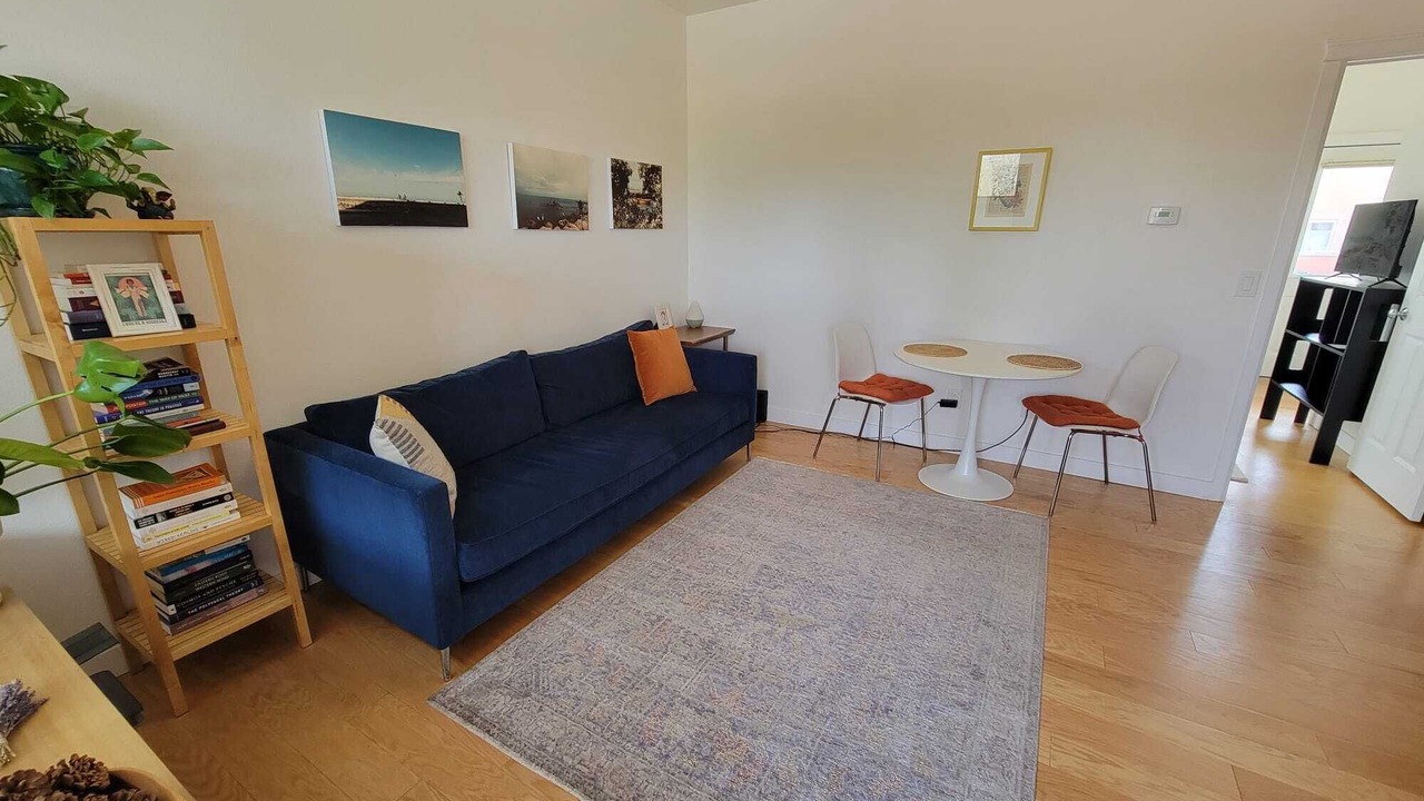 Photo of Livingroom in Glenwood Grove - North Iris