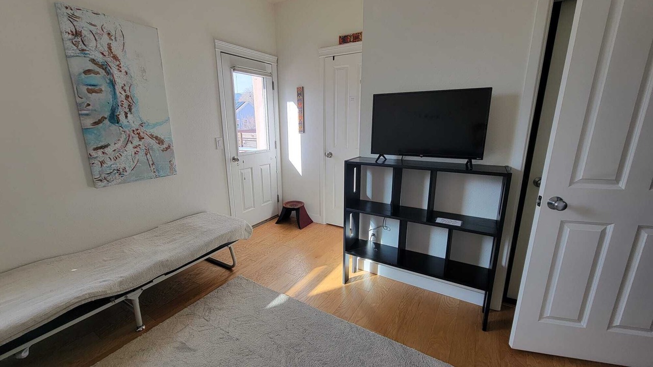 Photo of Bedroom in Glenwood Grove - North Iris