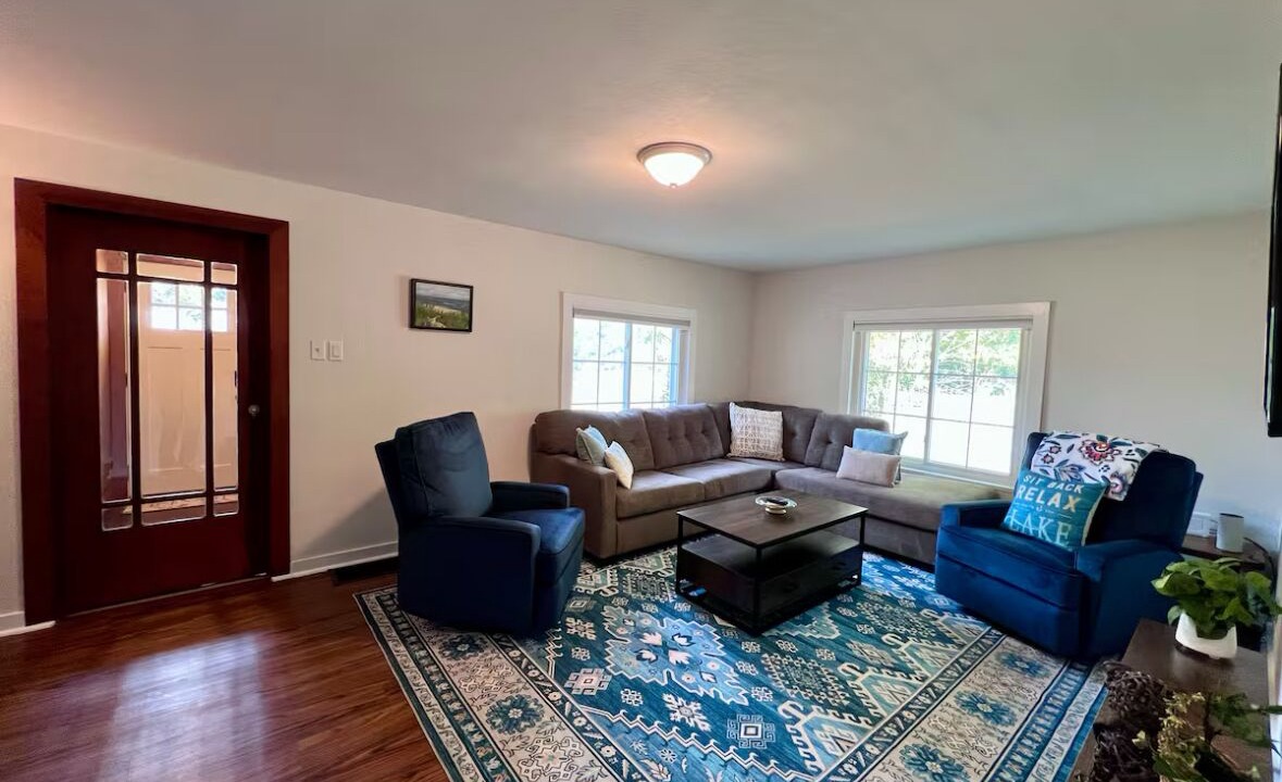 Photo of Livingroom in Bridgman