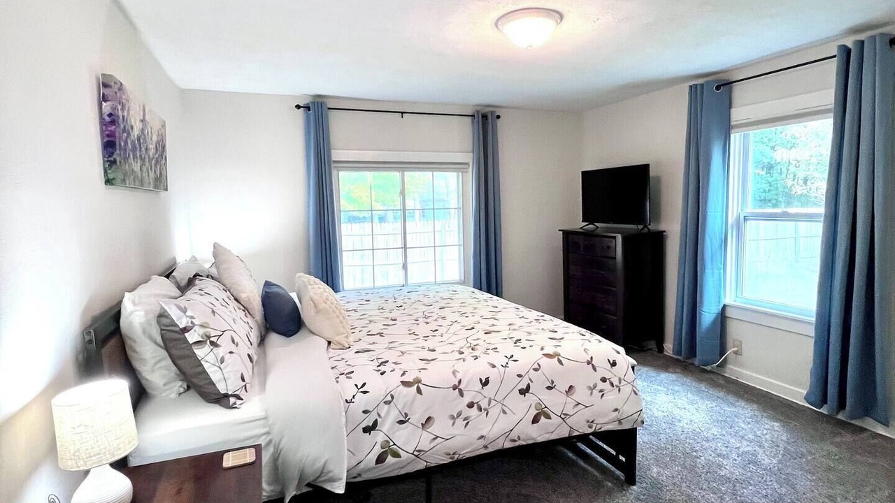 Photo of Bedroom in Bridgman