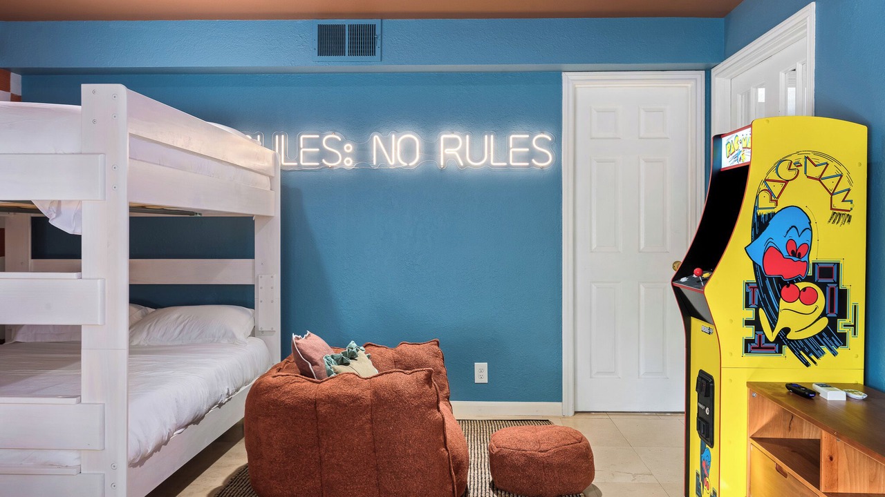 Photo of Bedroom in Vance Jackson