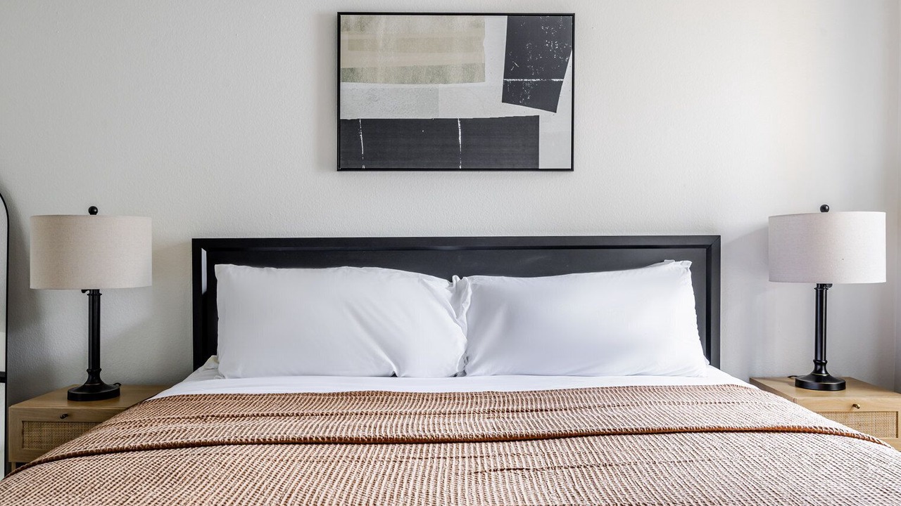 Photo of Bedroom in Studio City