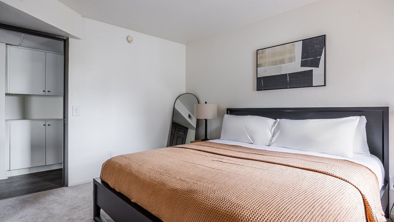 Photo of Bedroom in Studio City