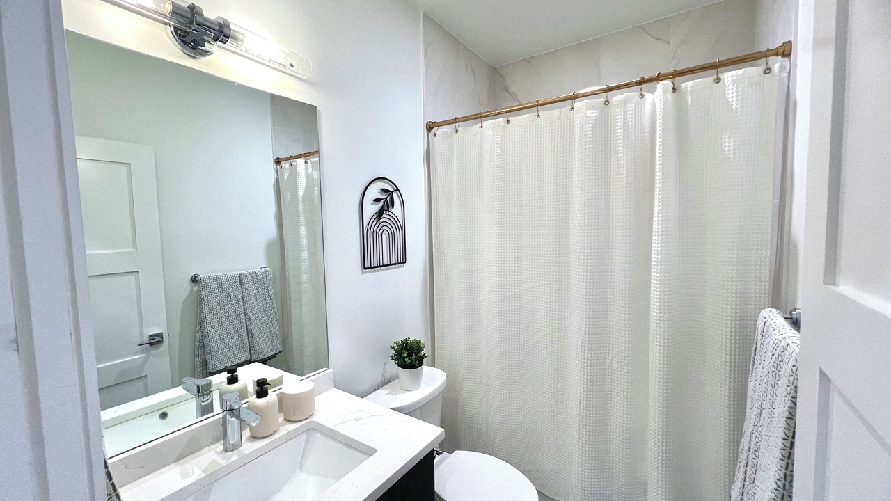 Photo of Bathroom in West Colfax