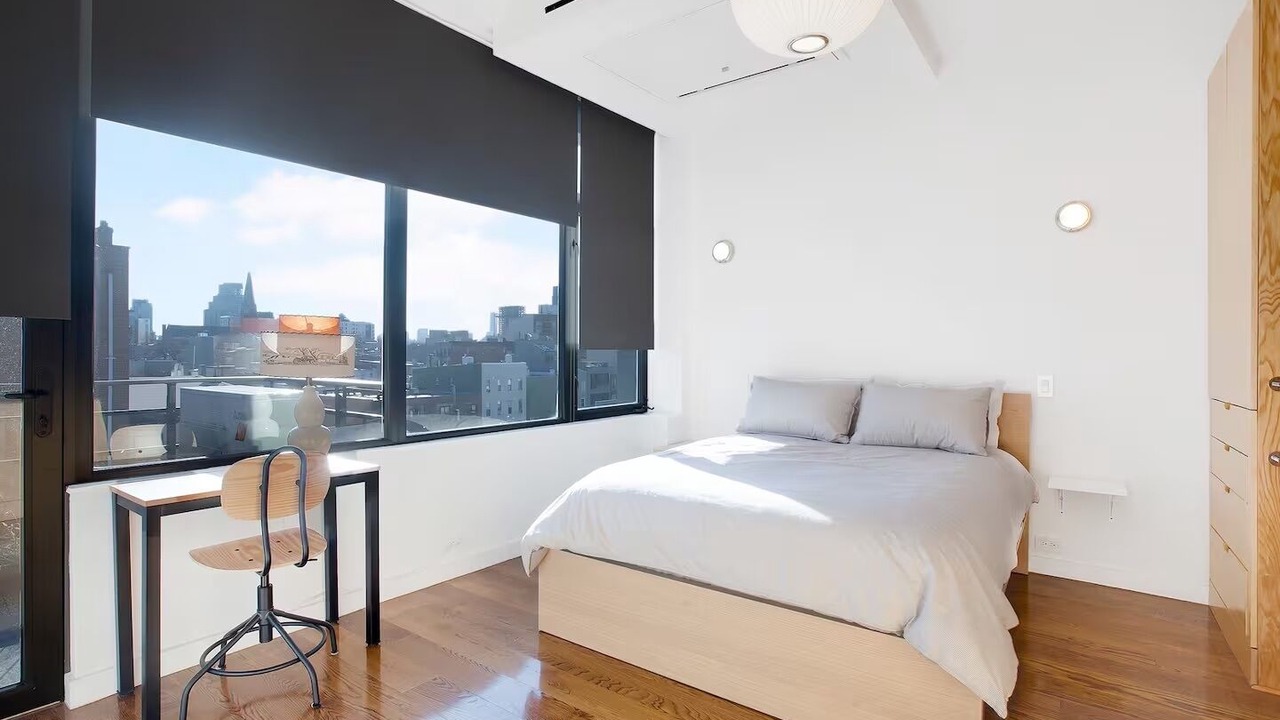 Photo of Bedroom in Hunters Point