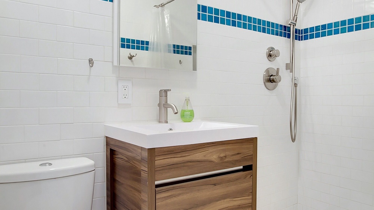 Photo of Bathroom in Hunters Point