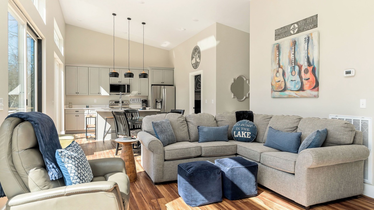 Photo of Livingroom in Van Buren County