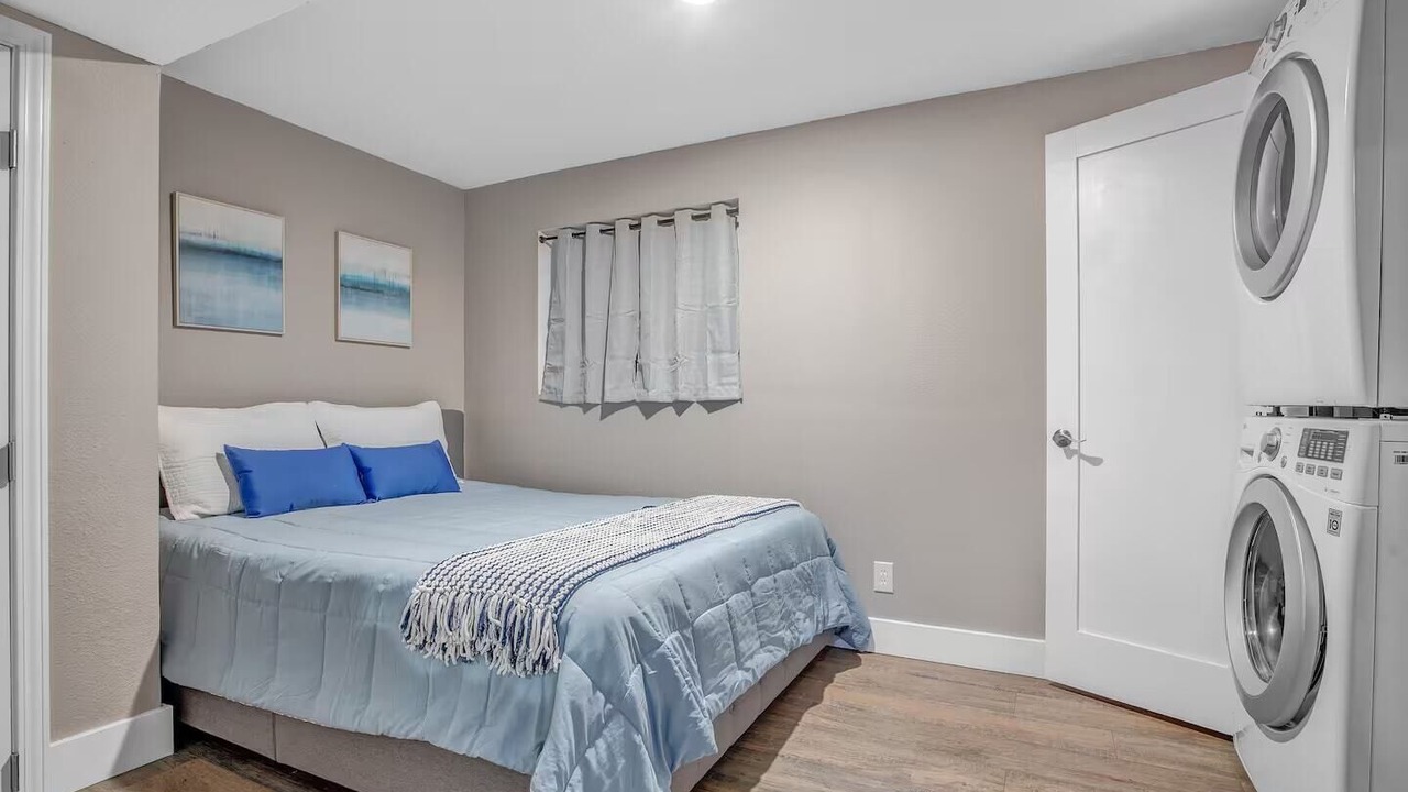 Photo of Bedroom in Columbine