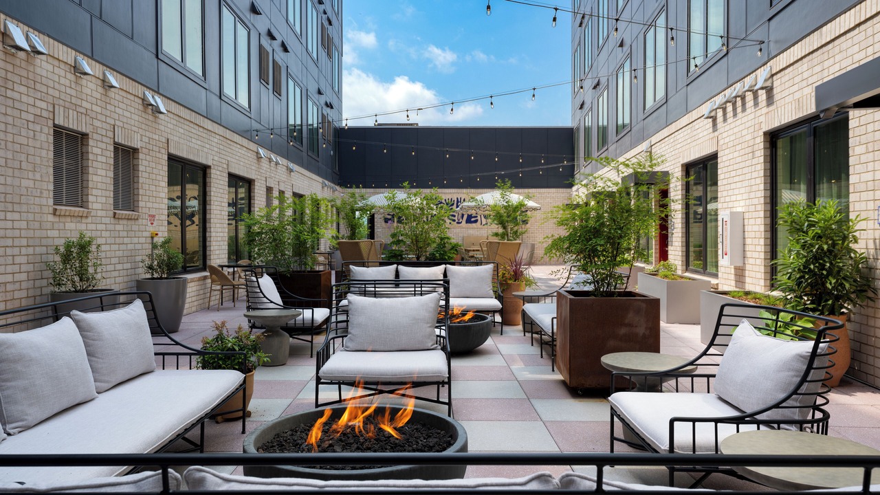 Photo of Outdoor in Belmont - Hillsboro