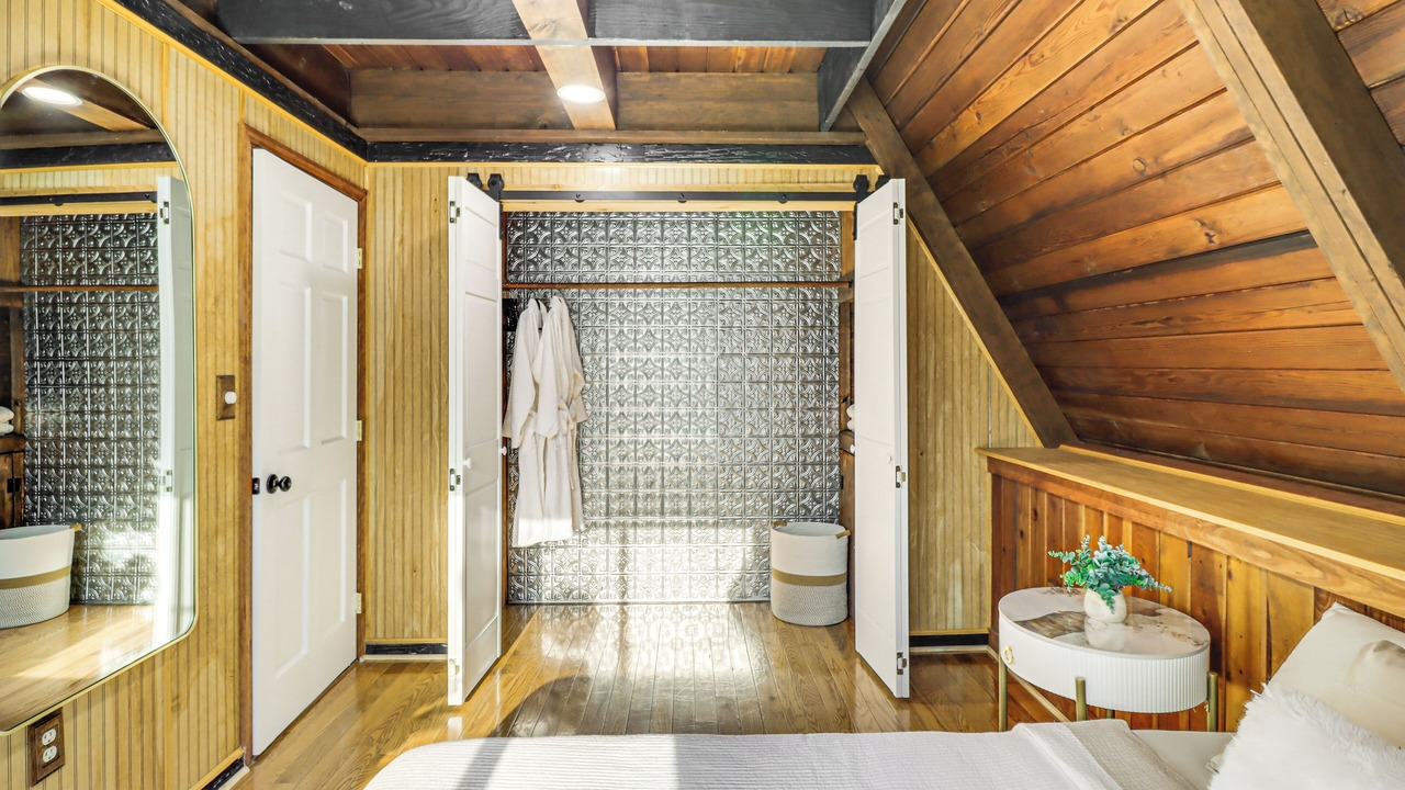 Photo of Bedroom in Ruby