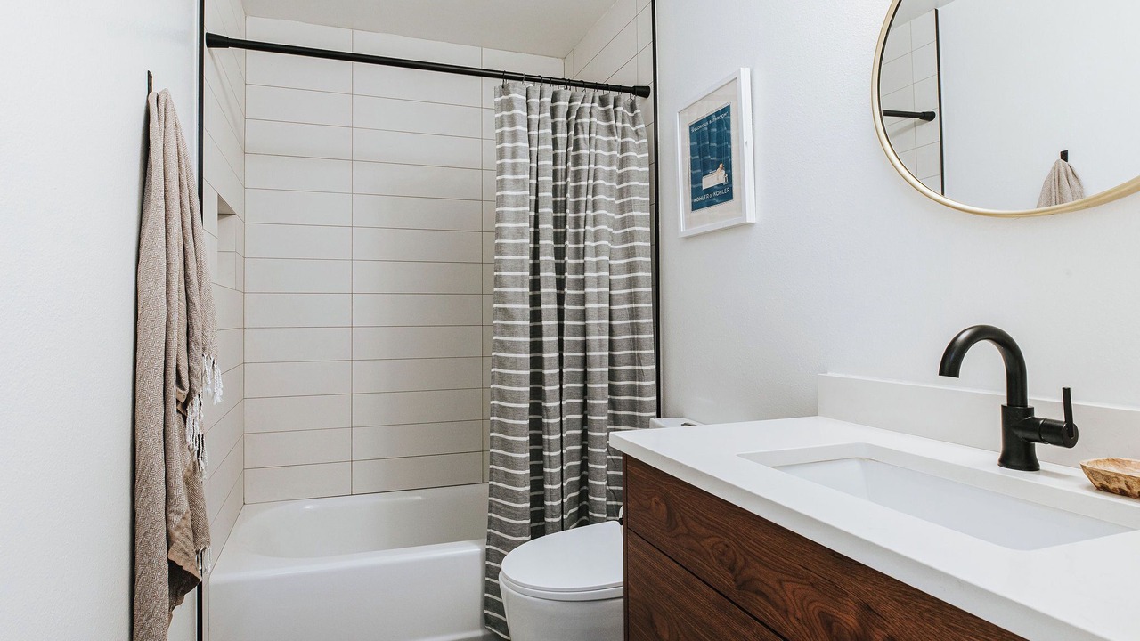 Photo of Bathroom in Central Boulder