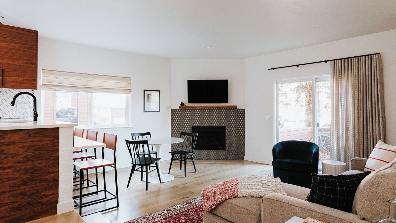 Photo of Livingroom in Central Boulder