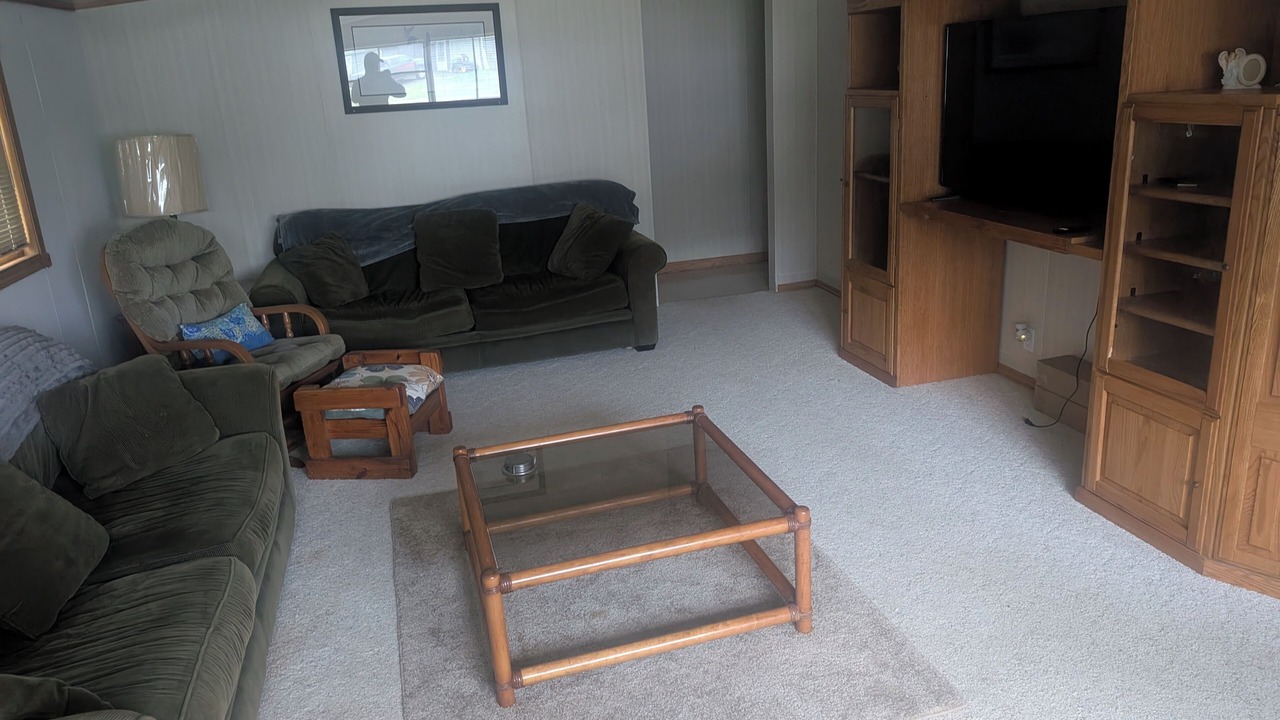 Photo of Livingroom in White Pine