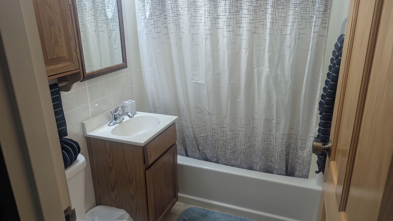 Photo of Bathroom in White Pine