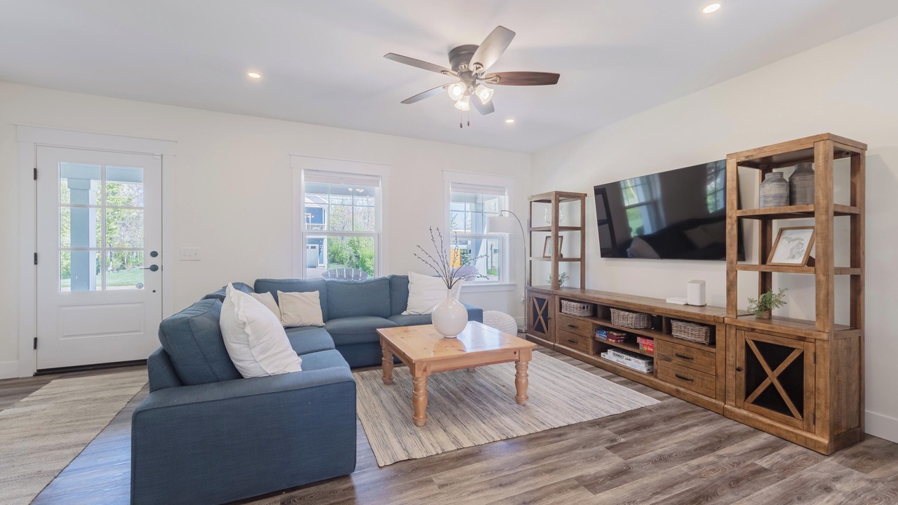 Photo of Livingroom in Miami Park