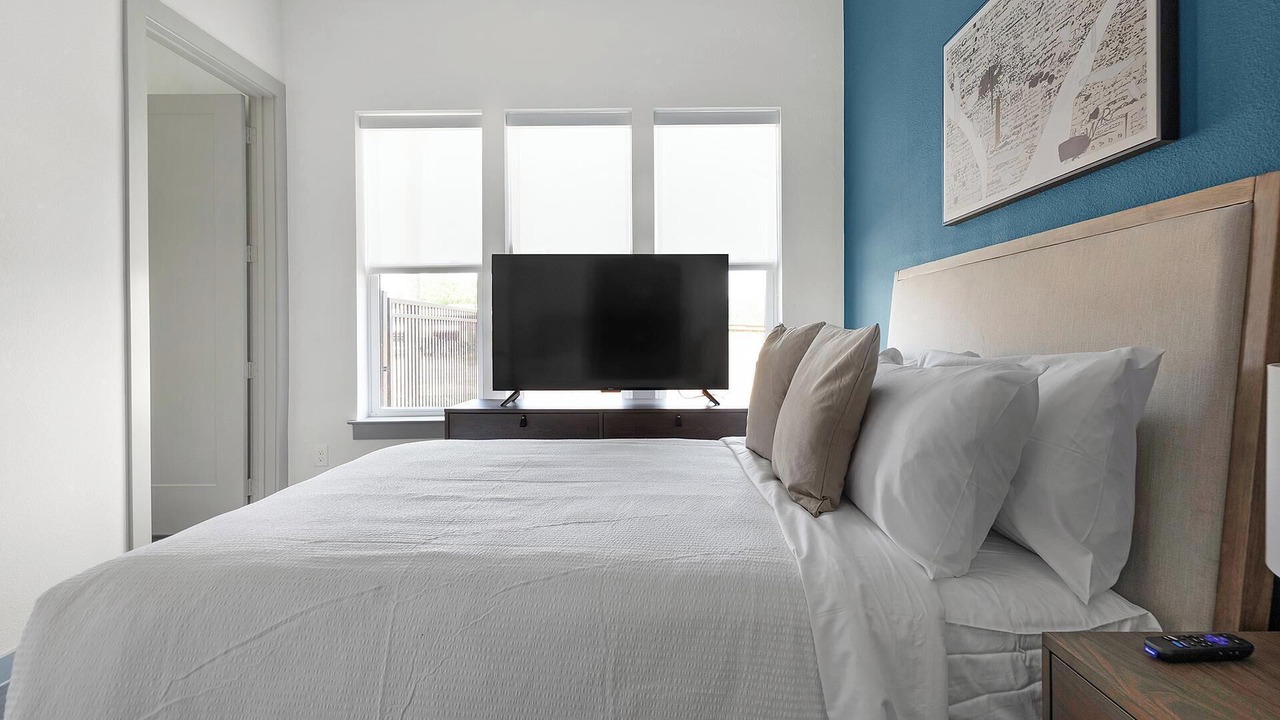 Photo of Bedroom in MLK