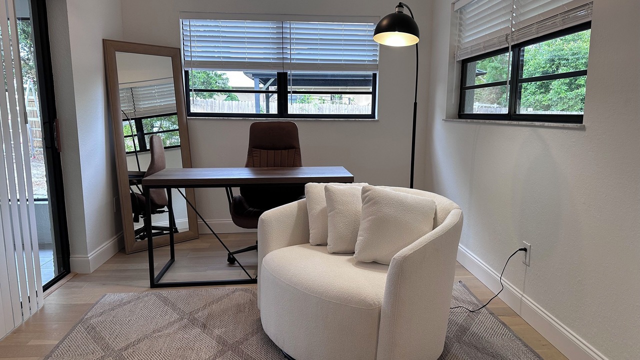 Photo of Livingroom in Spring Hill