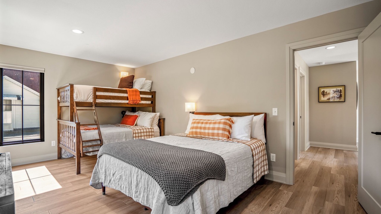 Photo of Bedroom in Bowling Green