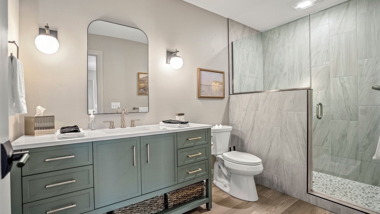 Photo of Bathroom in Bowling Green