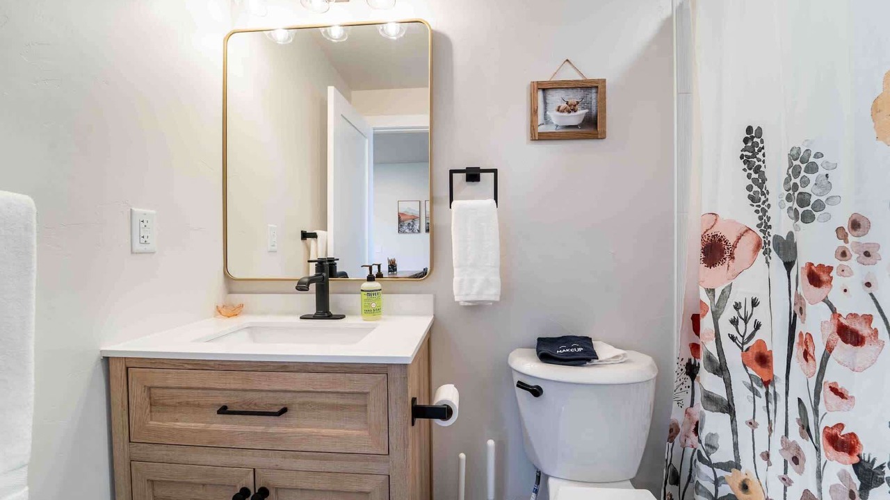 Photo of Bathroom in Morrison