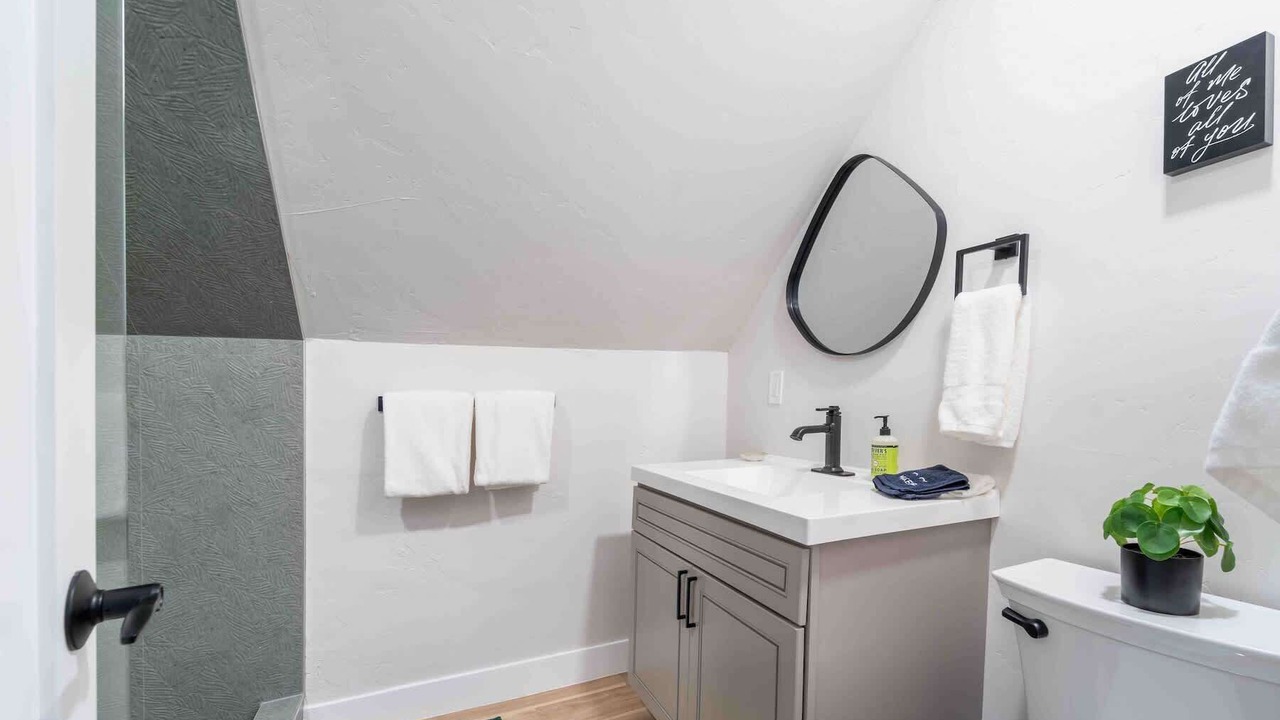 Photo of Bathroom in Morrison