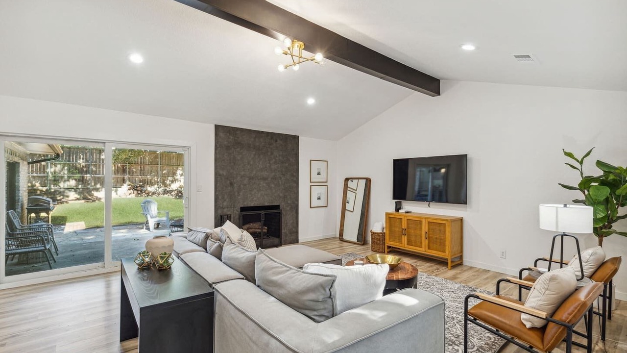 Photo of Livingroom in Grapevine