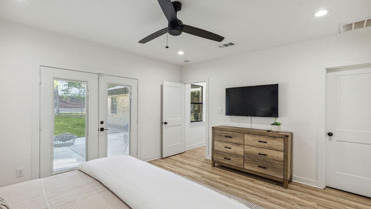 Photo of Bedroom in Grapevine