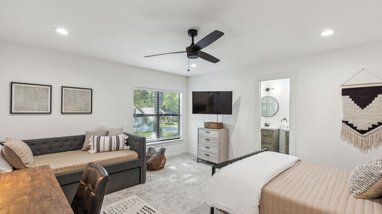 Photo of Bedroom in Grapevine
