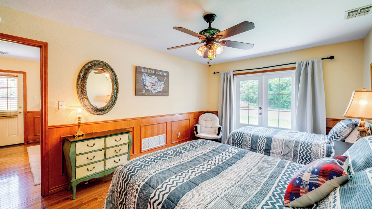 Photo of Bedroom in Kerens